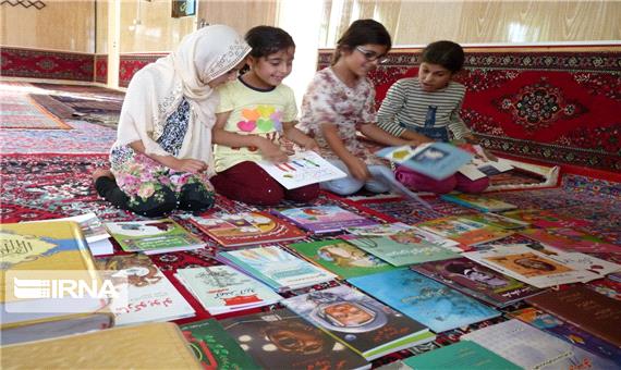 700 جلد کتاب به روستاهای سقز اهدا شد
