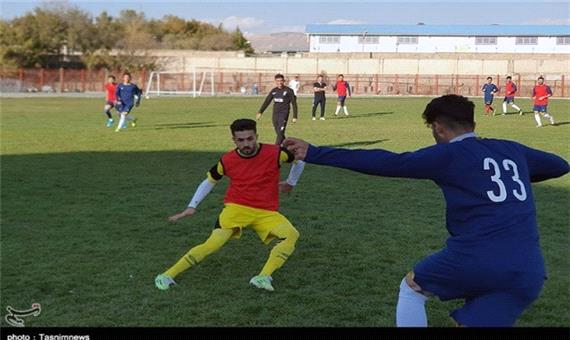 تنها نماینده فوتبال کردستان در کشور با مربی جوان خود به رویاهای بزرگ می‌اندیشد+ تصاویر