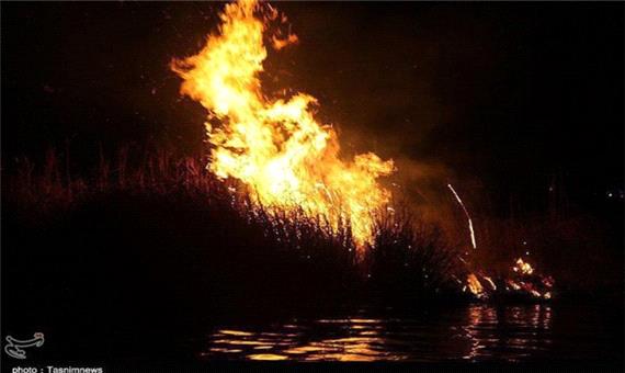 170هکتار از نیزارهای دریاچه زریبار مریوان در آتش سهل‌انگاری سوخت