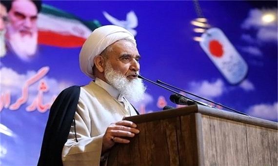 امام جمعه کرمانشاه: دفاع مقدس راه مقاومت را به ملت‌ها نشان داد
