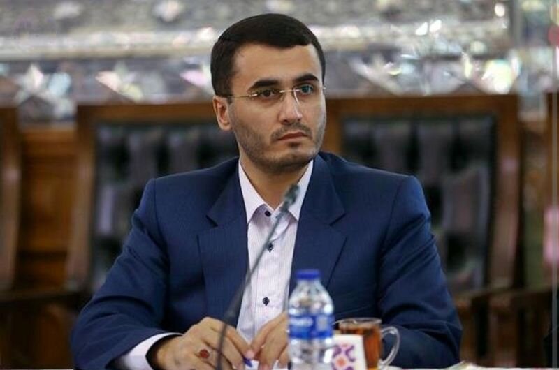 متفکر آزاد: جریان اصلاحات به پزشکیان هم رحم نمی‌کند