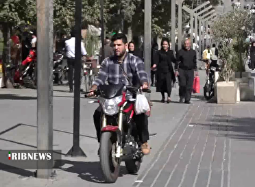 پیاده راه فردوسی سنندج جولانگاه موتورسواران