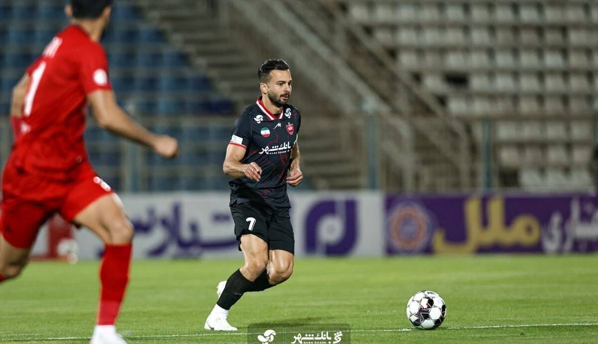 رفیعی به رکورد ۱۵۰ بازی با پیراهن رسید