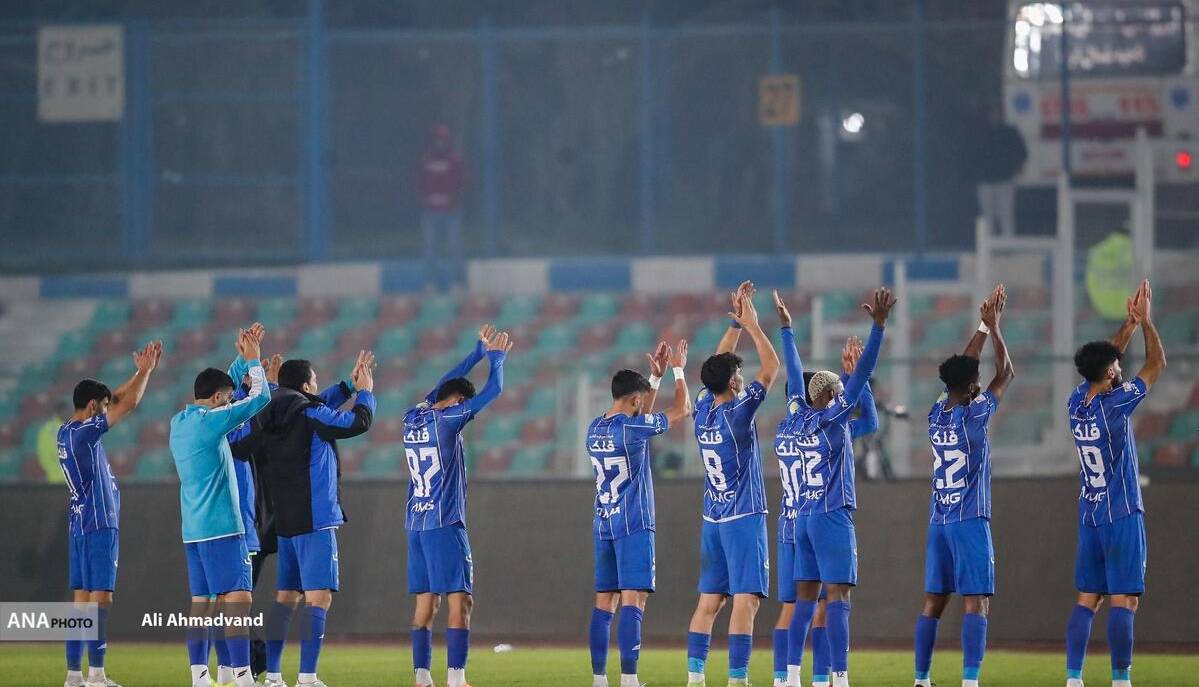 بیانی:با این تعداد هوادار دربی را بدون تماشاگر برگزار می‌کردند بهتر بود