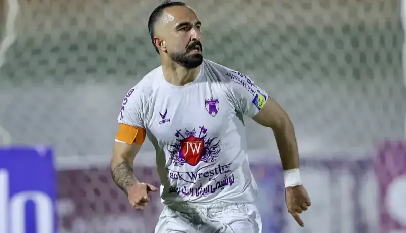 شجاعیان تیمش را ۱۰ نفره کرد