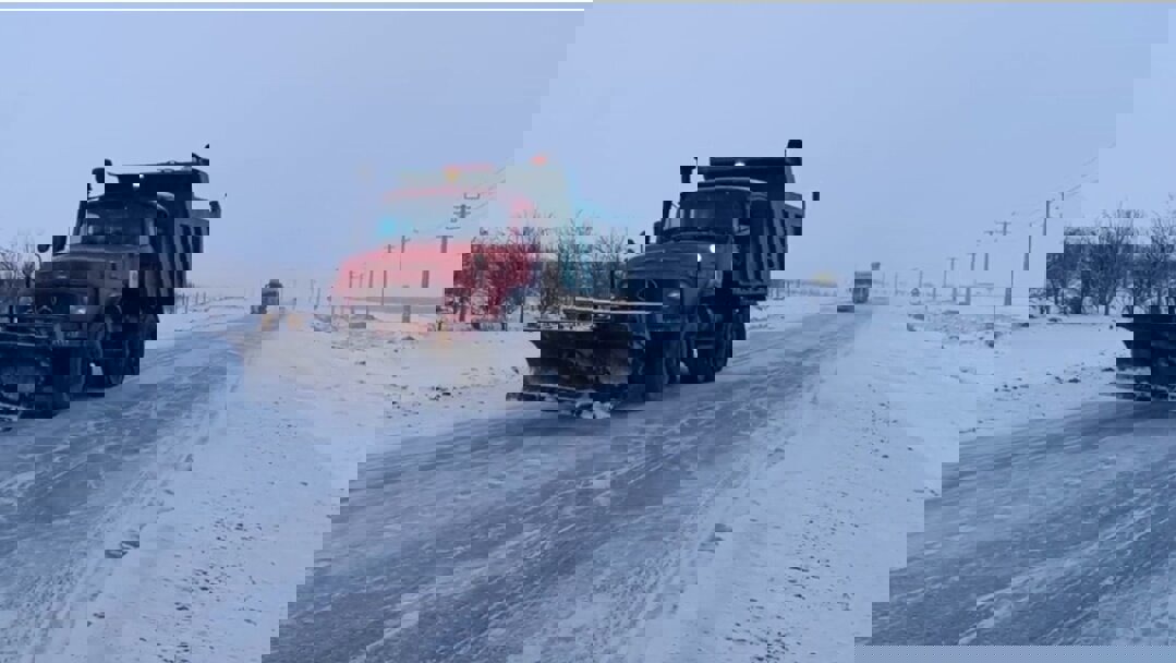 عملیات برف‌روبی در محور سنقر و کلیایی به همدان