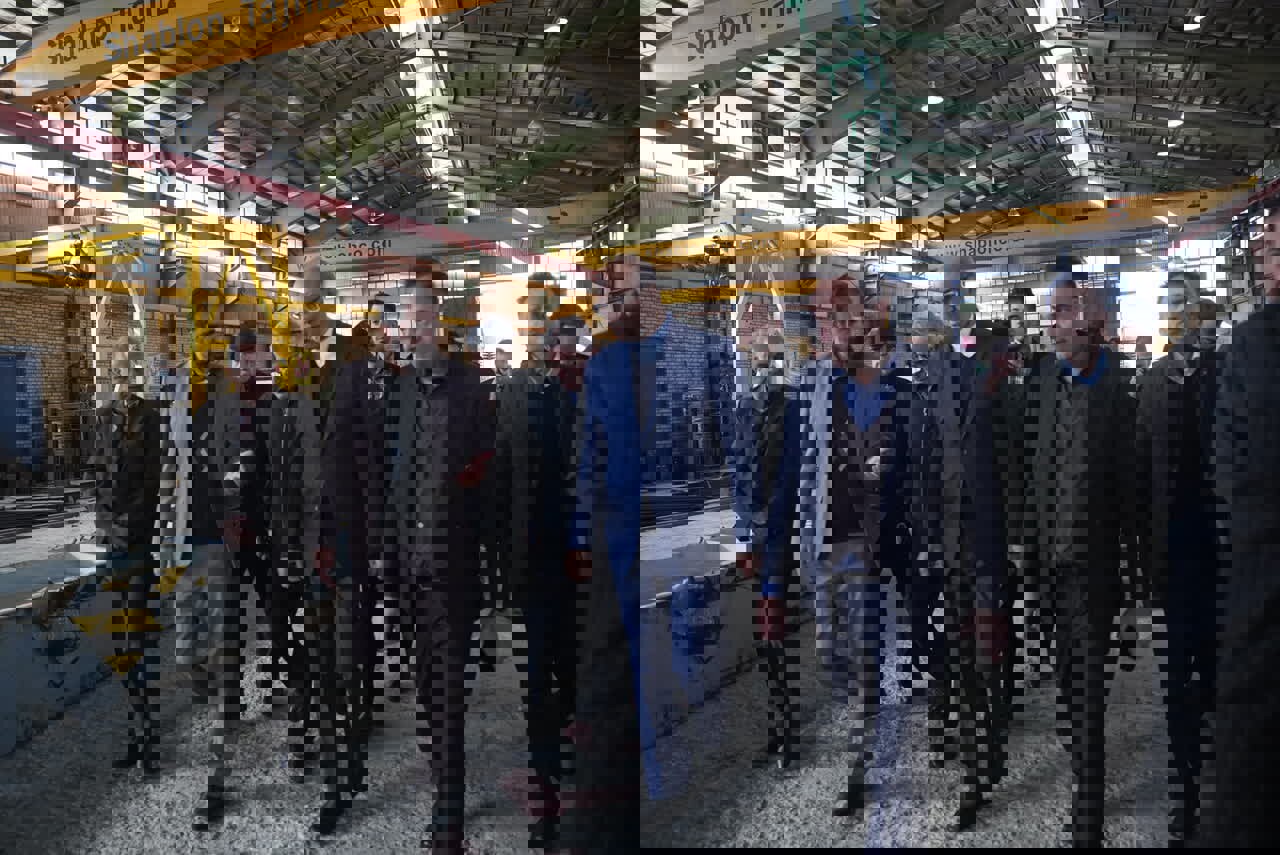 استاندار کرمانشاه از دو واحد صنعتی فلزی در استان بازدید کرد