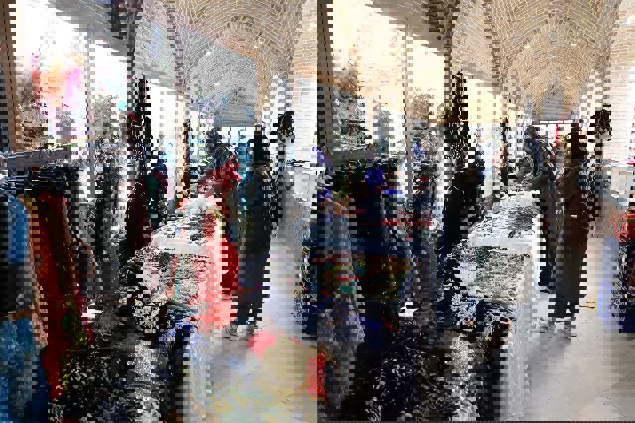 برپایی نمایشگاه و بازارچه صنایع دستی در سنندج ویژه شب یلدا