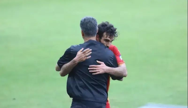 مطهری: بازیکنانم مثل گلادیاتور می‌جنگند