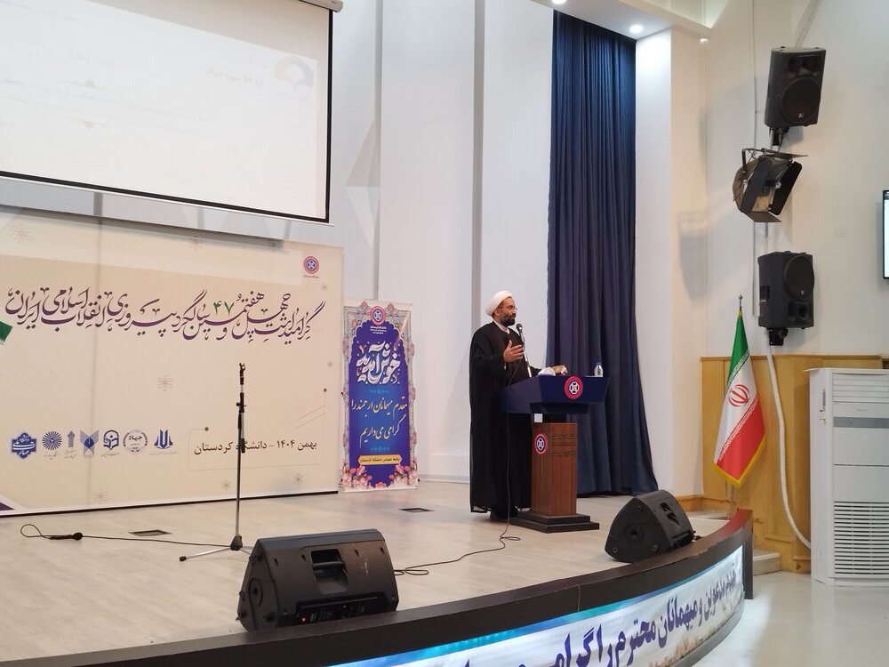 تدبر در قرآن کلید رشد علمی، اخلاقی و اجتماعی نسل جوان