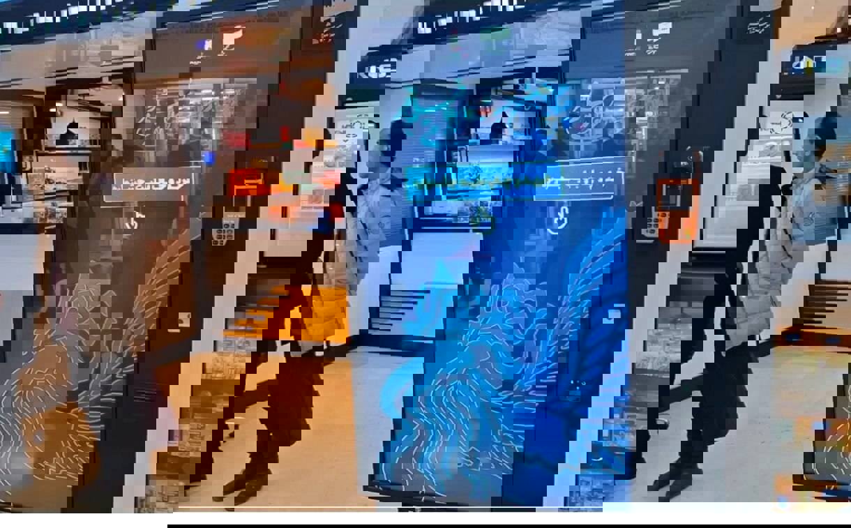 استقبال سنندجی‌ها از جشنواره فیلم فجر در پردیس سینما بهمن