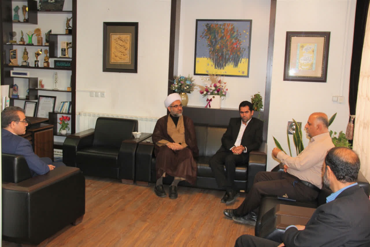 حجت‌الاسلام توکلی: هنر متعهد می‌تواند جنگ روانی دشمن را خنثی کند