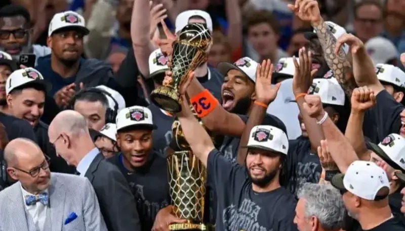 پس از ۵۳ سال؛ نیویورک نیکس قهرمان NBA شد