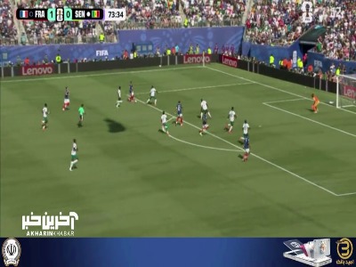 شوت سنگین دوئه را مندی با پا دفع کرد