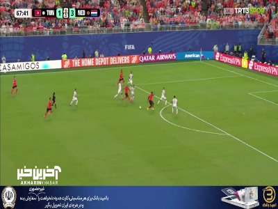 ایستادگی دروازه‌بان تونس در مقابل بازیکنان هلند