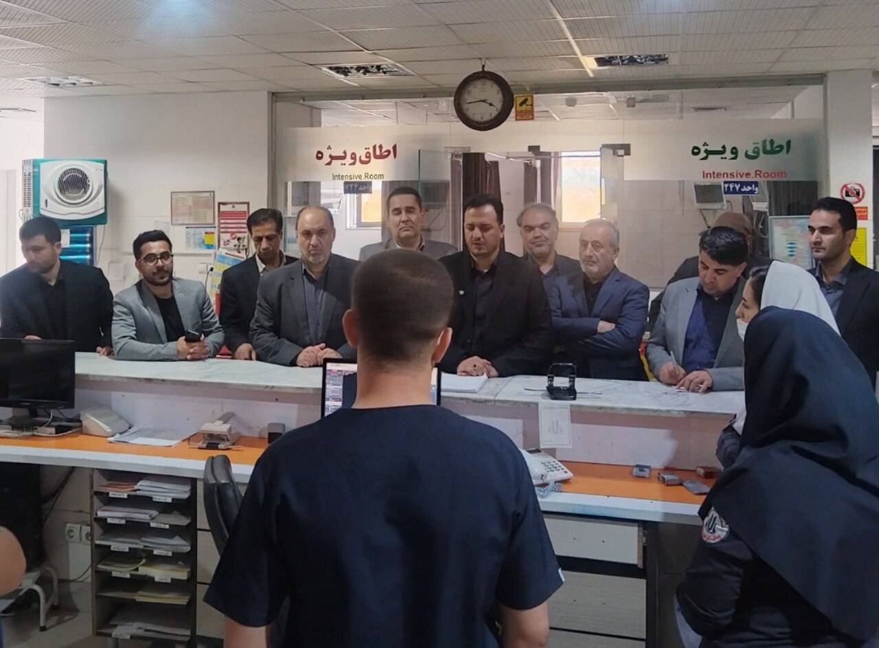 بررسی وضعیت خدمات درمانی و مطالبات مردم قروه به صورت میدانی