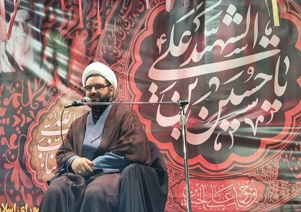 امام جمعه قروه: مقاومت تنها راه مقابله با نظام سلطه است