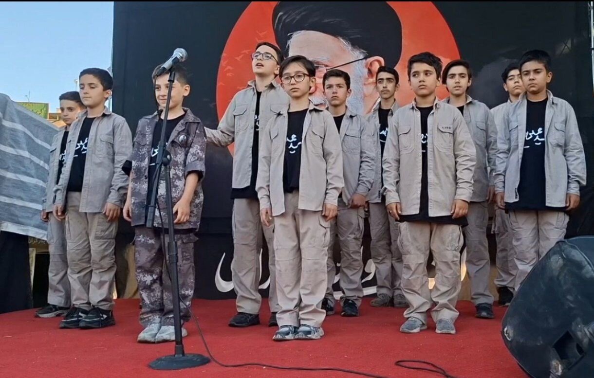خدمات جهادی و فرهنگی در مسیر حرم رضوی