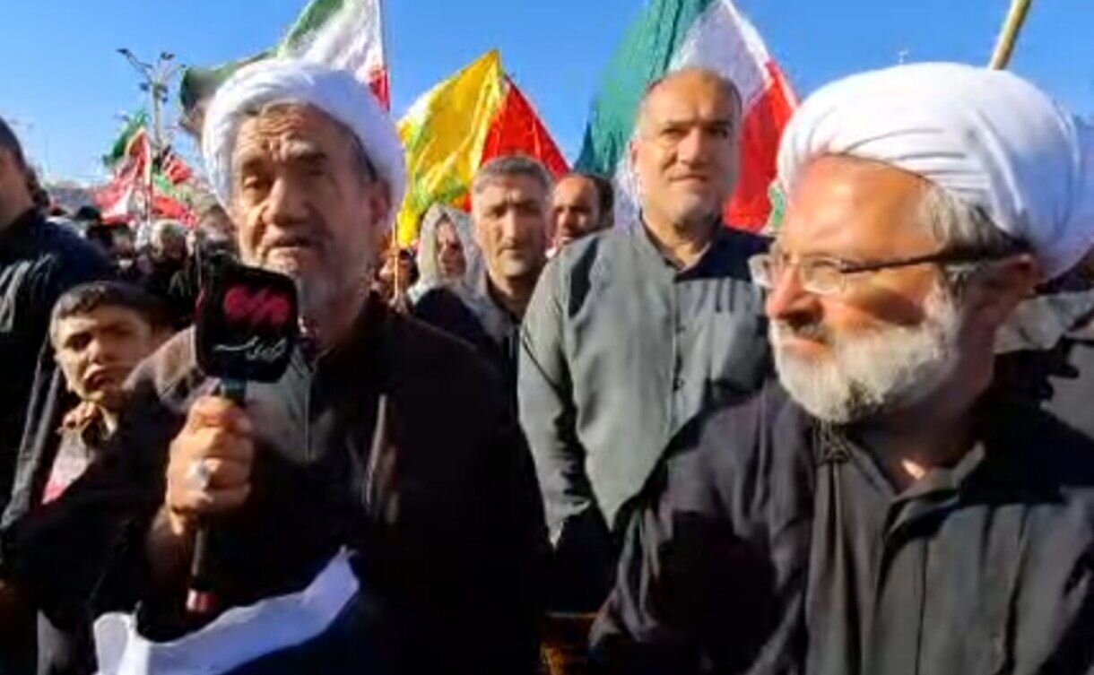 پیام روحانیون در تشییع رهبر شهید: انقلاب اسلامی با خون شهدا بیمه شد