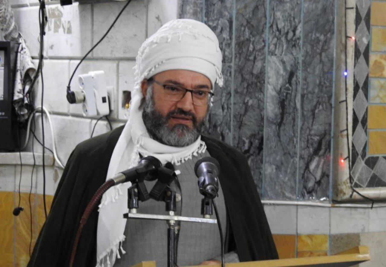 امام جمعه جوانرود: عدالت و مقابله با ظلم ضامن عزت جامعه است