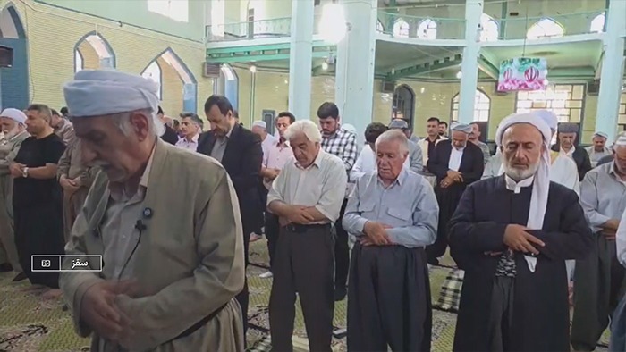 برپایی نماز غیابی بر پیکر مطهر قائد شهید امت در کردستان