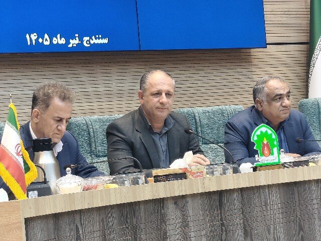 خاکی: ۲۵ هزار مترمربع به فضای ورزشی کردستان اضافه شد