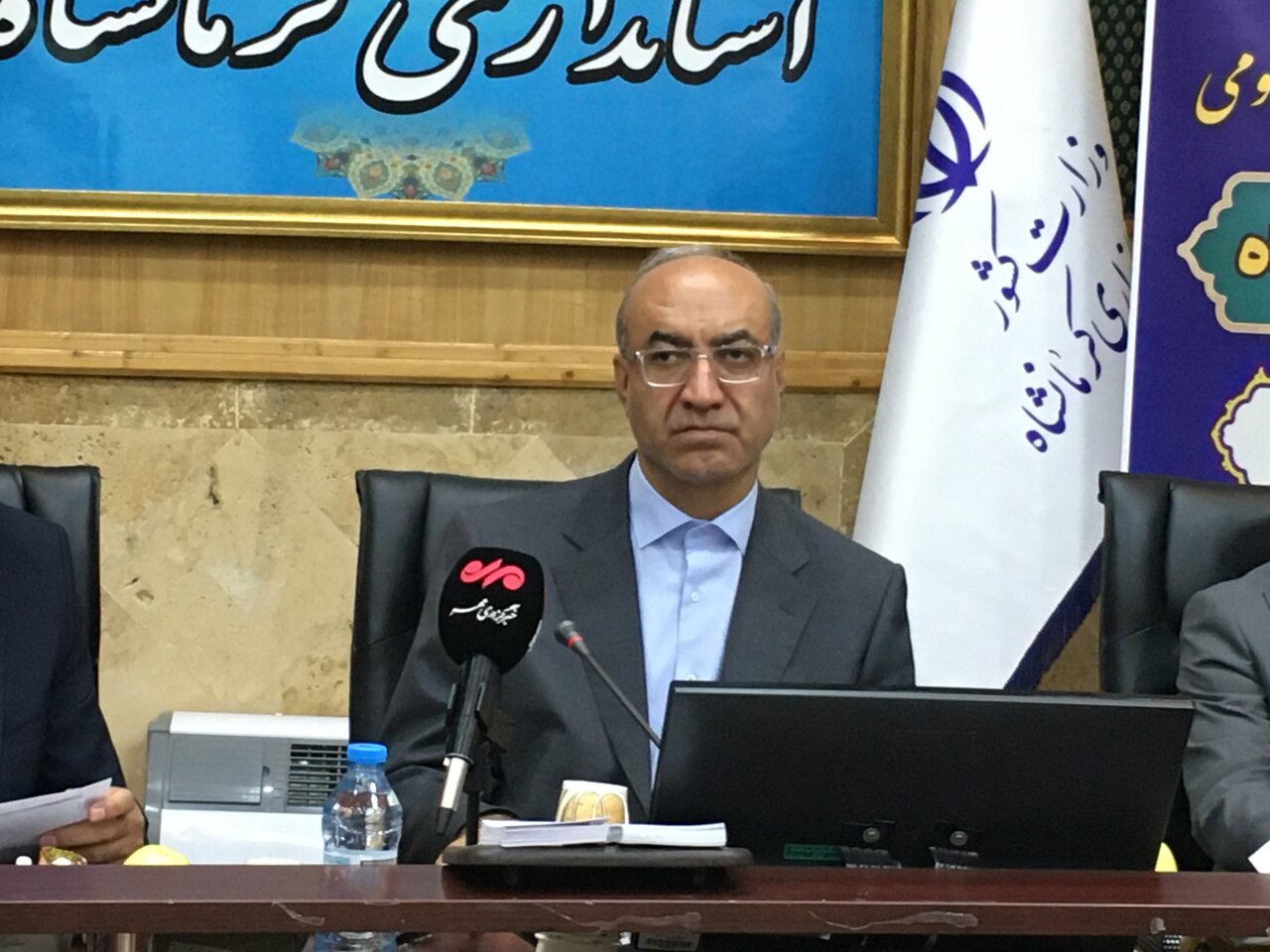 حبیبی: ۶۰ درصد زائران اربعین از محورهای ارتباطی کرمانشاه عبور می‌کنند