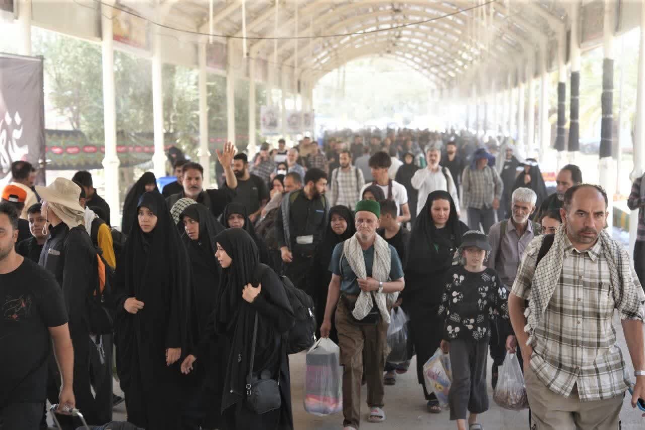تداوم تردد زائران اربعین از مرز سومار؛ صبح شنبه