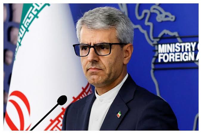 بقایی خطاب به مجریان برنامه به وقت ایران: تعجب می‌کنم چرا این‌قدر به سخنان مقامات آمریکایی اهمیت می‌دهید