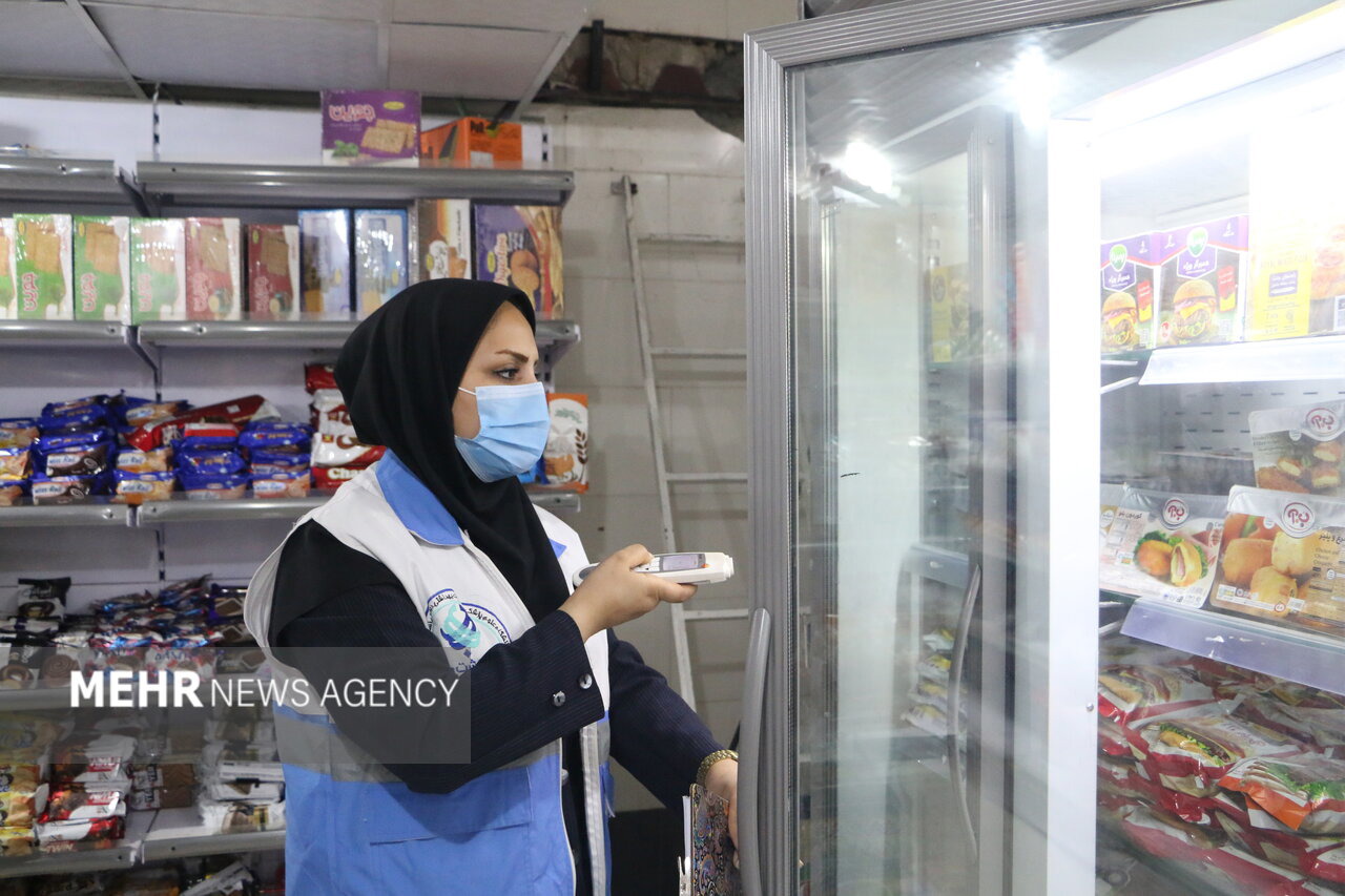 نظارت‌های بهداشت محیط در مسیر اربعین اسلام‌آبادغرب تشدید شد