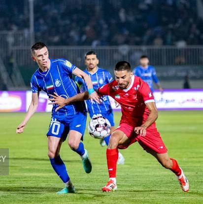 تساوی استقلال و پرسپولیس در نیمه اول؛ دربی جذاب که همه چیز داشت جز گل