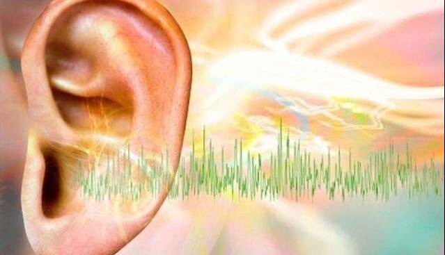 وزوز گوش و کم‌شنوایی بار ذهنی شنیدن را در افراد کم‌شنوا افزایش می‌دهد