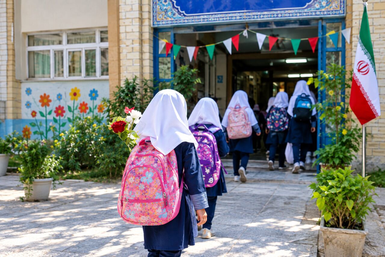 سال تحصیلی جدید در کهگیلویه و بویراحمد با حضور ۱۵۰ هزار دانش‌آموز آغاز شد