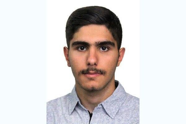رتبه پنجم کنکور تجربی: با توکل و پشتکار به این موفقیت رسیدم