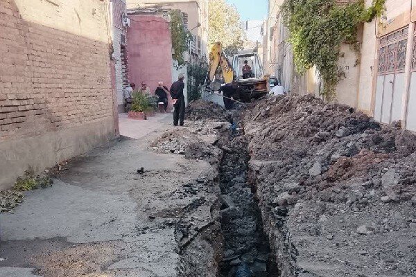 رضوان‌مدنی: گرفتگی شبکه فاضلاب در دو محله کرمانشاه برطرف شد