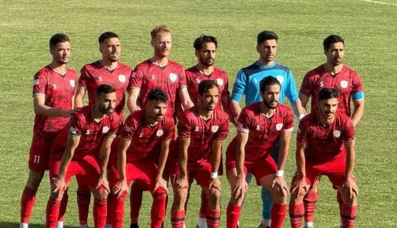 جنجال‌های بازی صدرنشین لیگ ادامه دارد