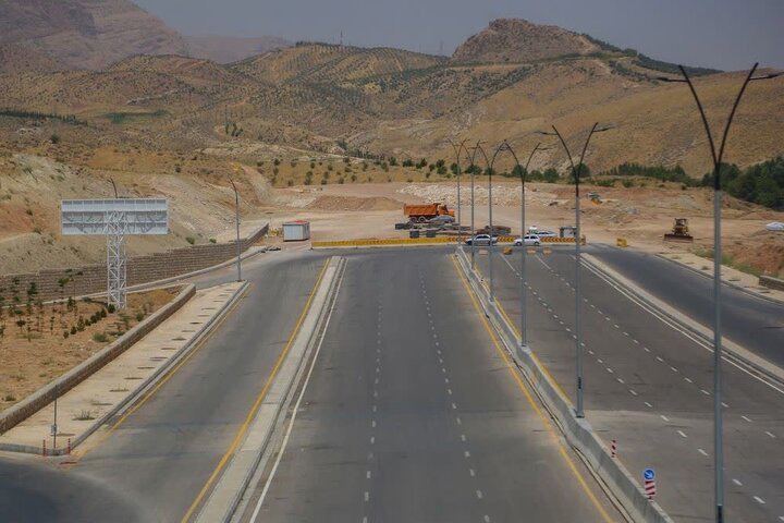 پیشرفت ۴۰ درصدی ساخت ۲۹۰ کیلومتر بزرگراه و راه اصلی در شمال سیستان و بلوچستان