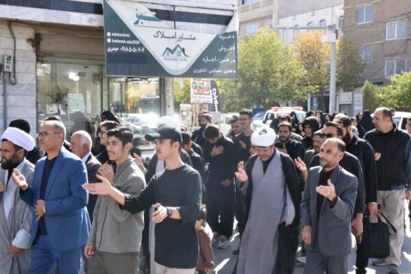 دسته عزاداری ایام فاطمیه در قروه برگزار شد