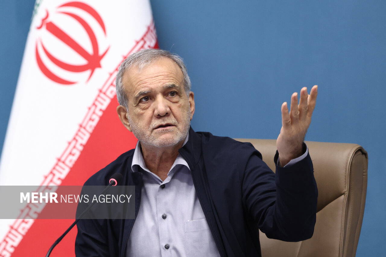 پزشکیان: زنان کرد از ارکان اصلی پیشرفت کشورند