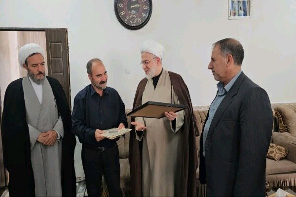 پورذهبی: امنیت کشور مرهون خون شهدا و ایثارگری خانواده‌های آنان است