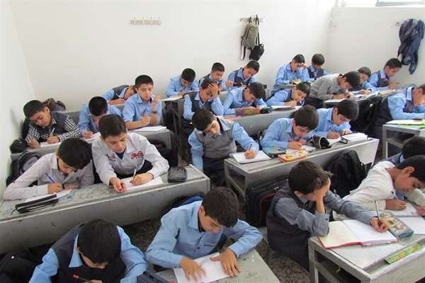 فرهادی: ۱۲ میلیون دانش‌آموز تا سال ۱۴۱۲ در مدارس کشور تحصیل می‌کنند