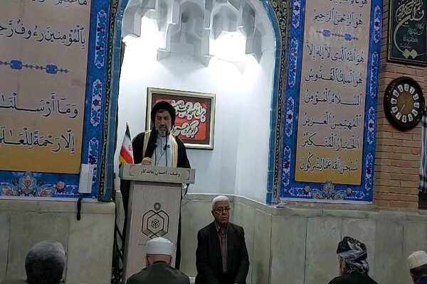 ماموستا حسینی: معیار محبوبیت مسئولان خدمت صادقانه و جلب رضایت مردم است