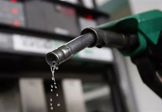 ۵۶ جایگاه سوخت استان کرمان از طرح کدینگ خارج شد